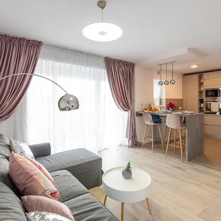 Zen Apartment